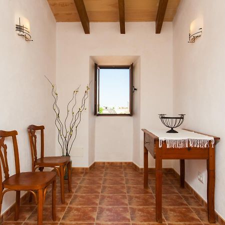Villa Paula Llombarts Екстер'єр фото