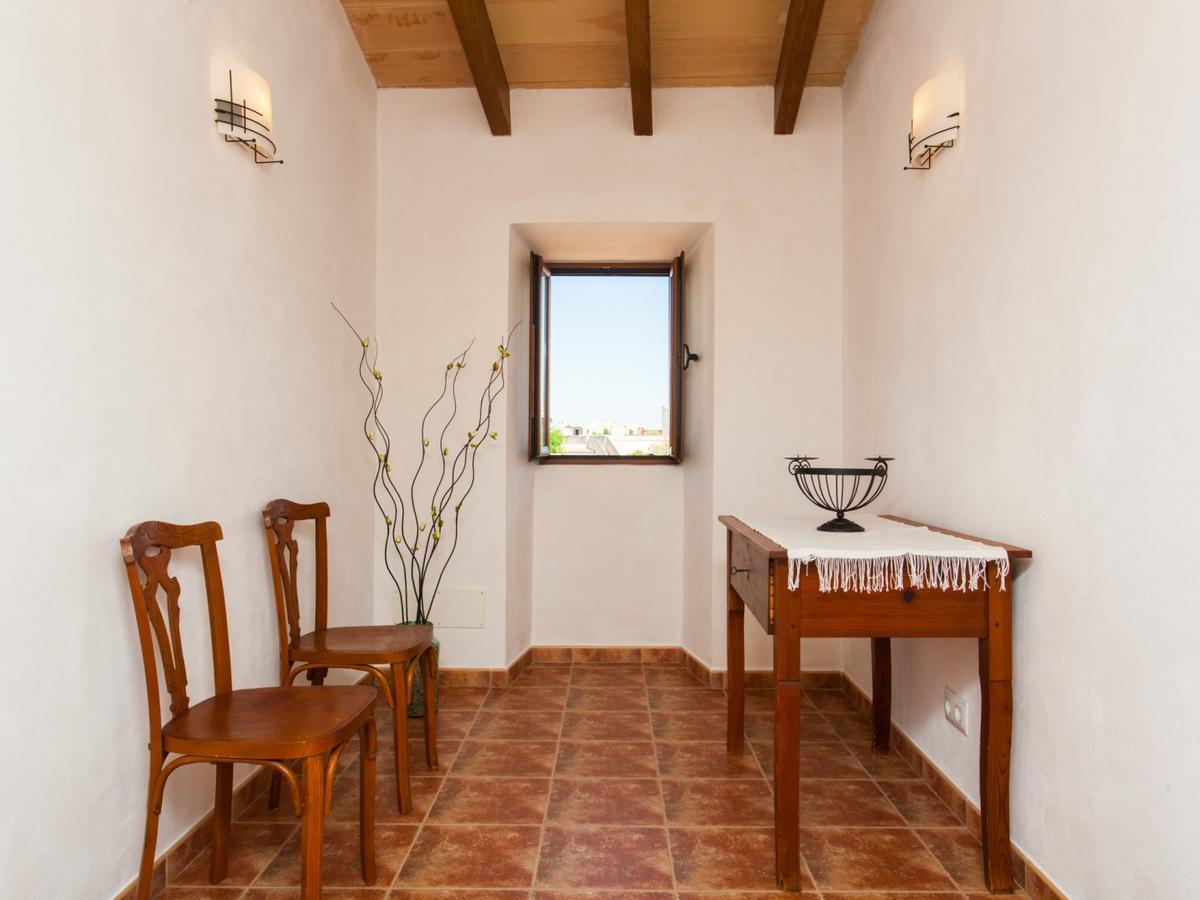 Villa Paula Llombarts Екстер'єр фото