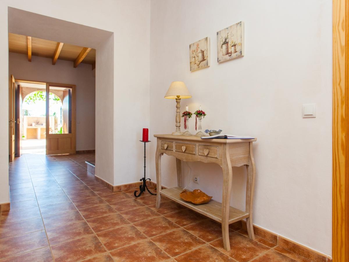 Villa Paula Llombarts Екстер'єр фото