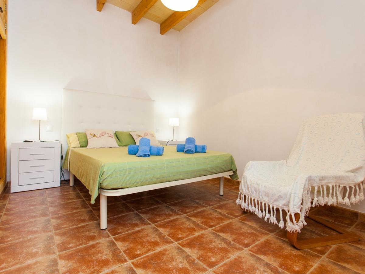 Villa Paula Llombarts Екстер'єр фото
