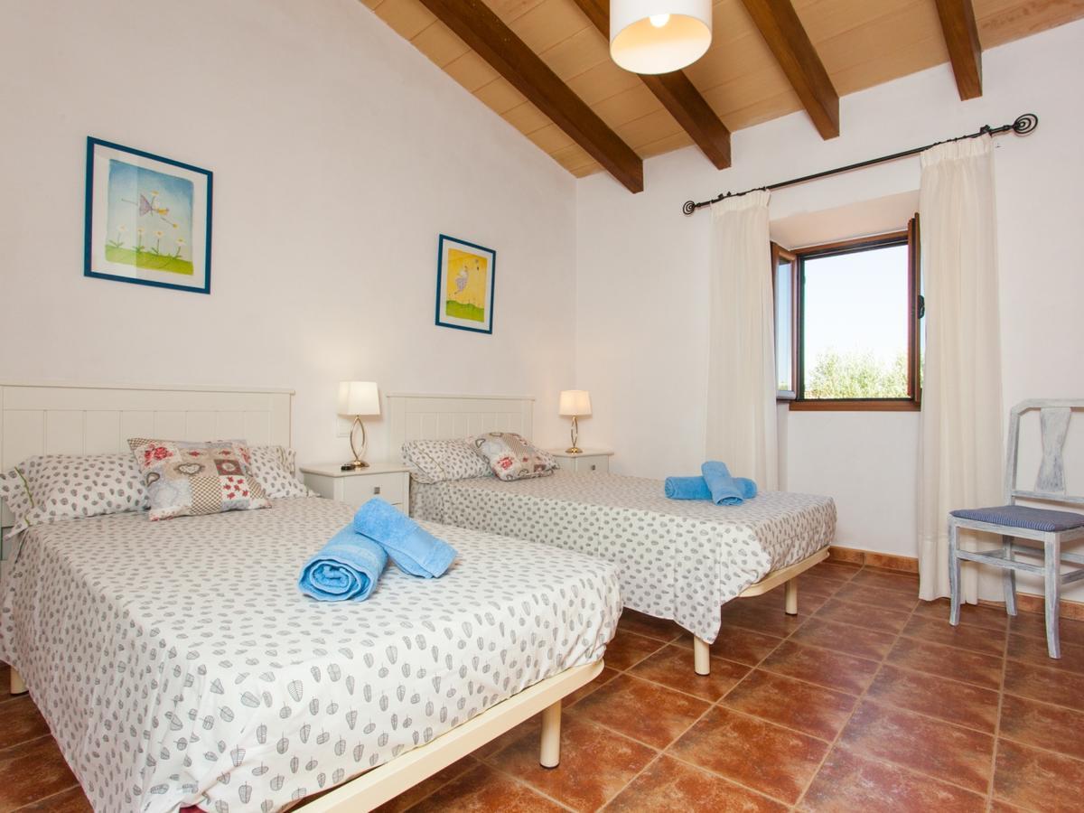 Villa Paula Llombarts Екстер'єр фото